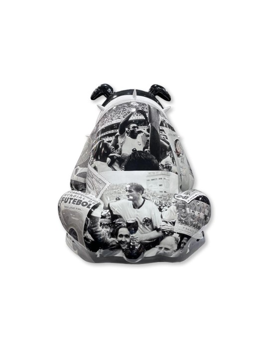 Sculpture Cartoon Football 50' – 04.684