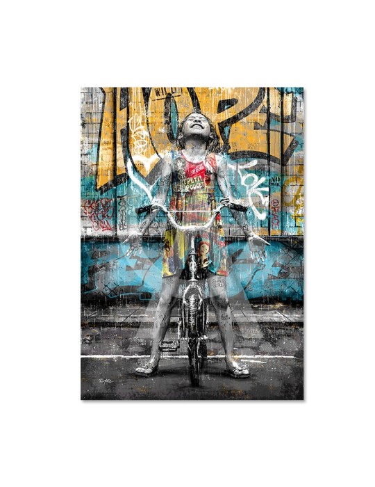 La fille et son velo sous la pluie