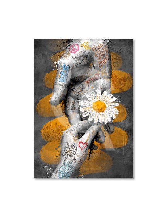 Les mains et la fleur